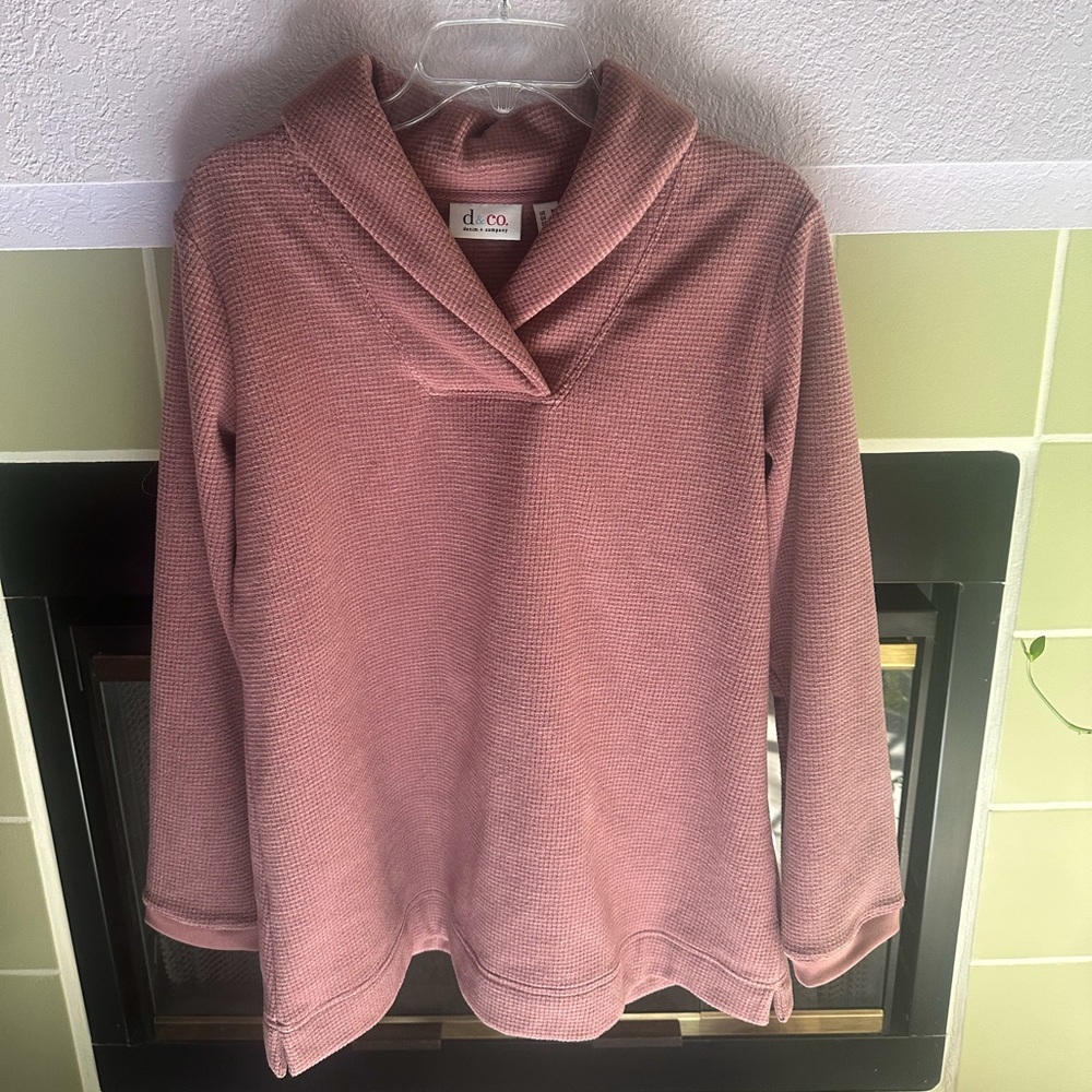 d&co. Mauve Pink long Sleeve Top (Medium)
